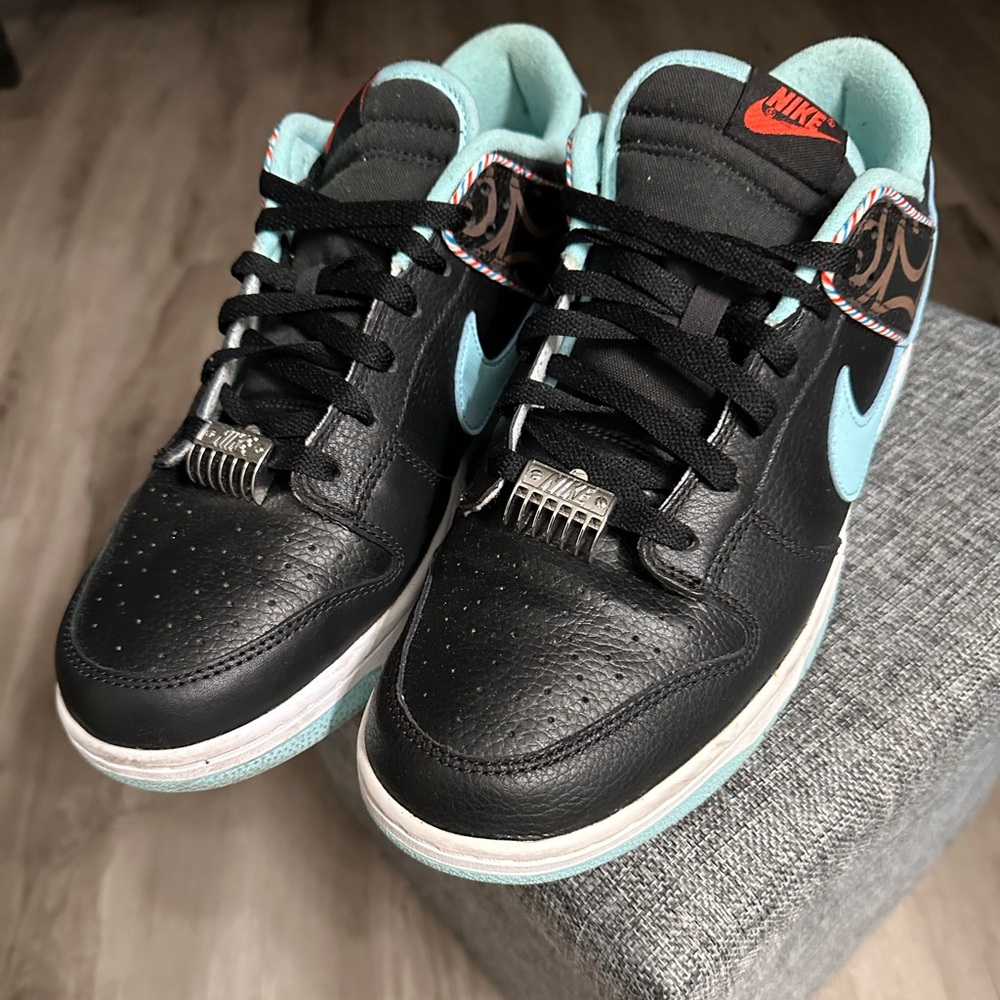Nike Black and Light Blue Athletic Shoes